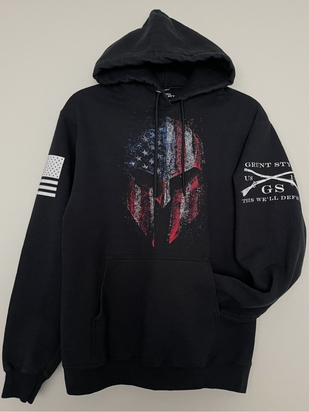 Grunt Style Black Pullover with White Patriotic Crossed Rifles Graphic Size S